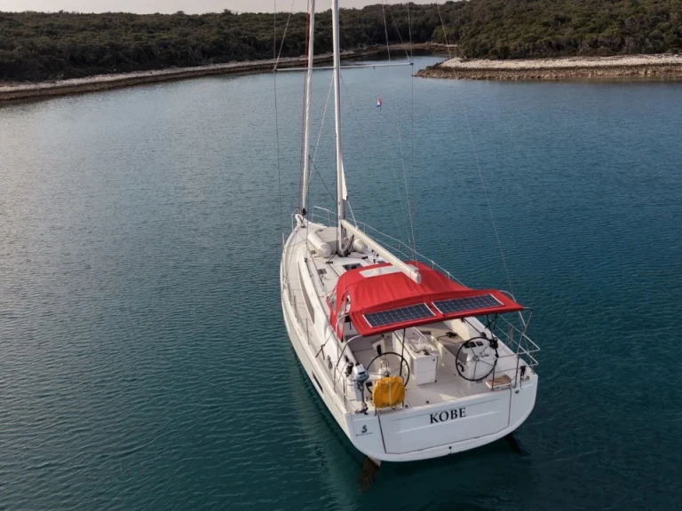 Huur Zeilboot met of zonder schipper Bénéteau in Pomer