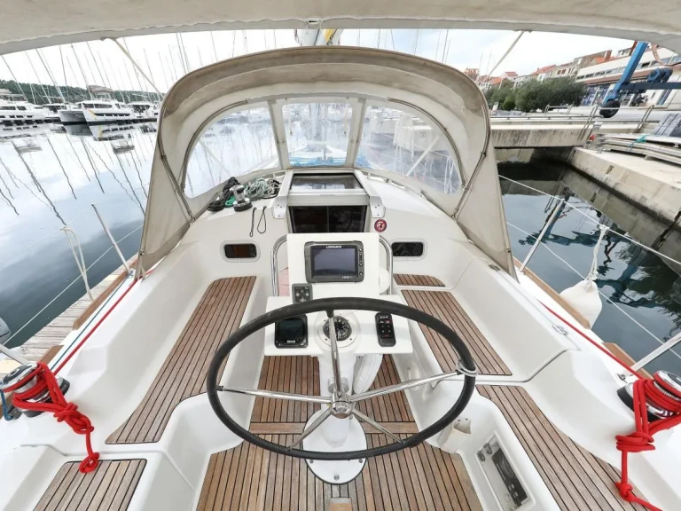 Huur Zeilboot met of zonder schipper Bénéteau in Punat