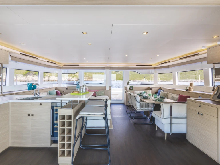 Bootverhuur Lagoon Lagoon 60 in Capo d'Orlando via SamBoat