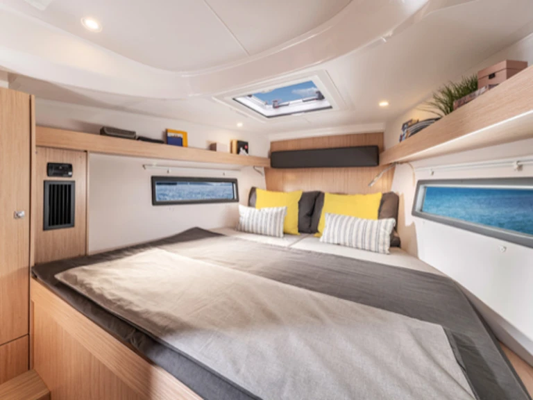 Huur een Bavaria Bavaria 38 C in Livorno