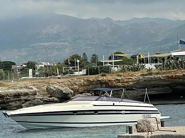 Huur Motorboot met of zonder schipper Cherokee Yachts  in Lugano (District)