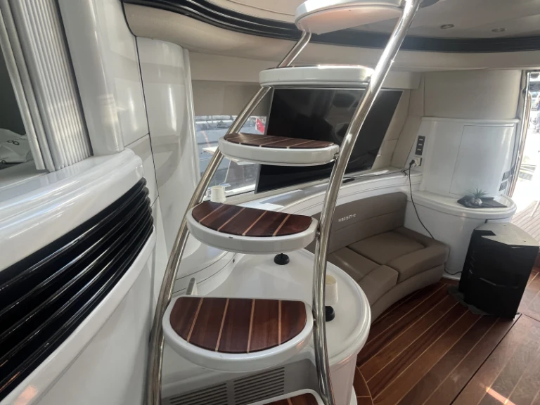 Huur Jacht met of zonder schipper Azimut in Beşiktaş