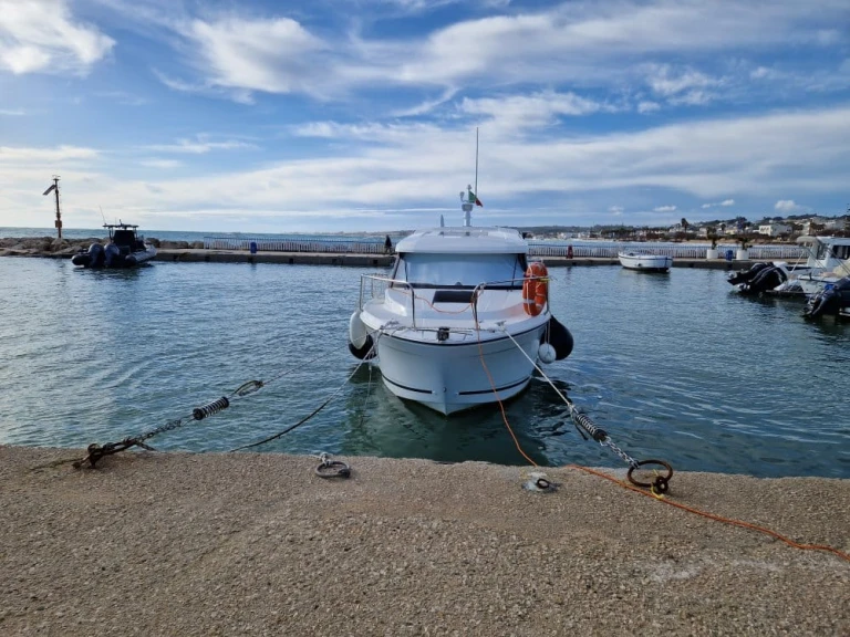 Huur een Jeanneau Merry Fisher 695 series2 in Torre Vado