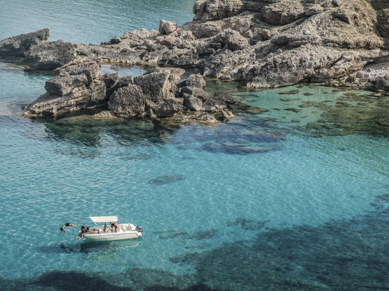 Bootverhuur Fornells goedkoop 190FX