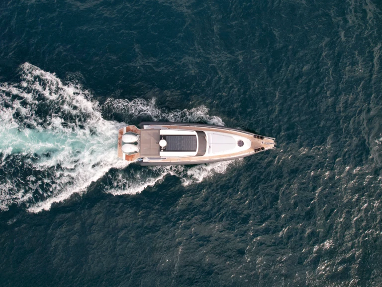 RIB te huur in Kavála voor de beste prijs