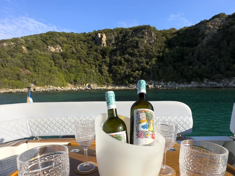 Huur RIB met of zonder schipper Dromor in Kavála