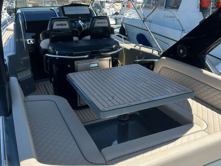 Verhuur RIB Salpa met vaarbewijs