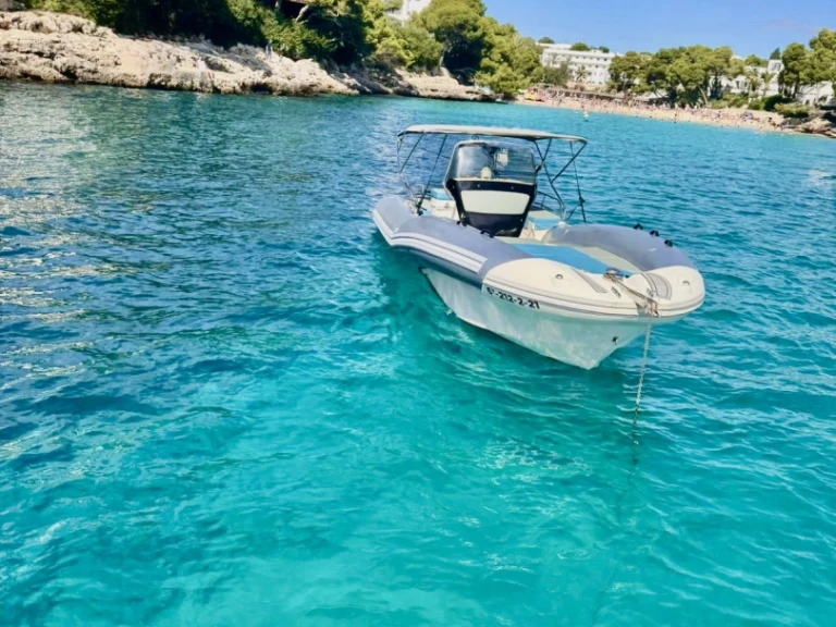 Motorboot te huur in Marina De Cala D'Or voor de beste prijs