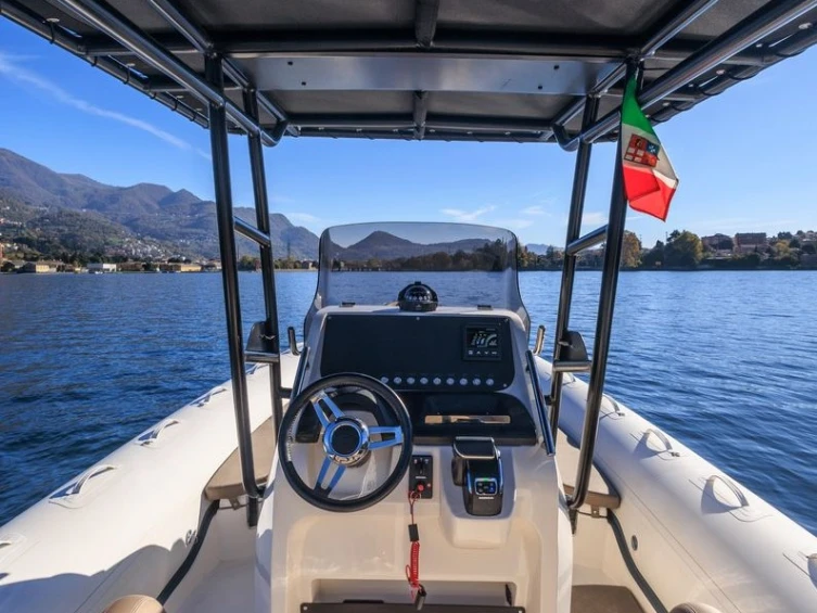 Huur een Bwa 308 in Ajaccio