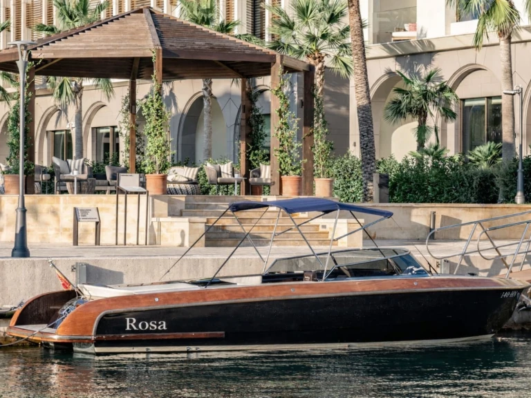 Bootverhuur Portonovi goedkoop Motorboat