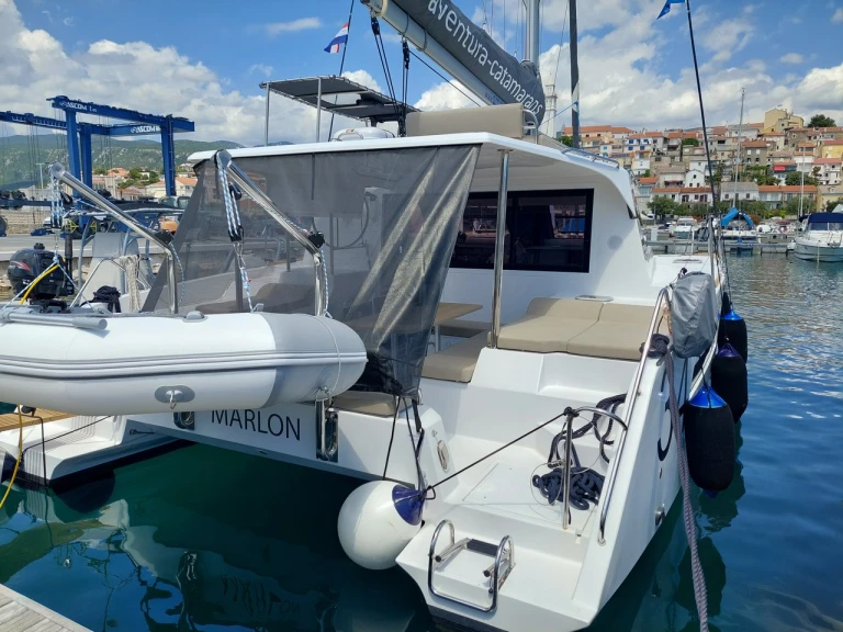 Verhuur Catamaran Aventura met vaarbewijs