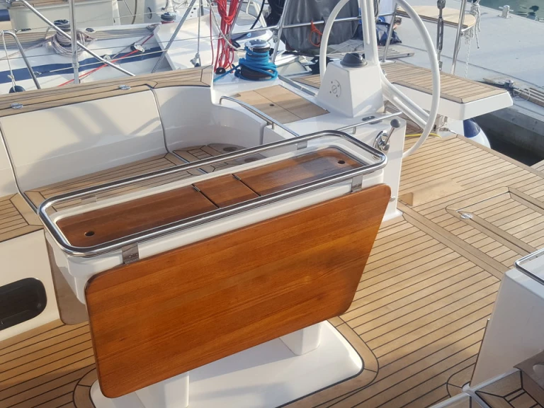 Zeilboot te huur in Biograd na Moru voor de beste prijs