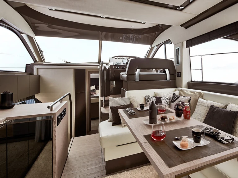 Bootverhuur Sessa Marine Sessa Fly 42 - 2 cab. in Šibenik via SamBoat