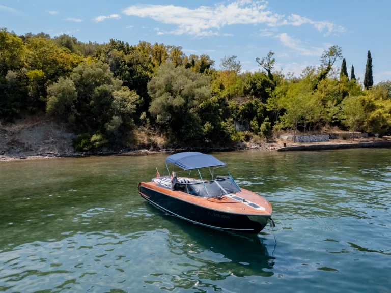 Huur Motorboot met of zonder schipper  in Portonovi