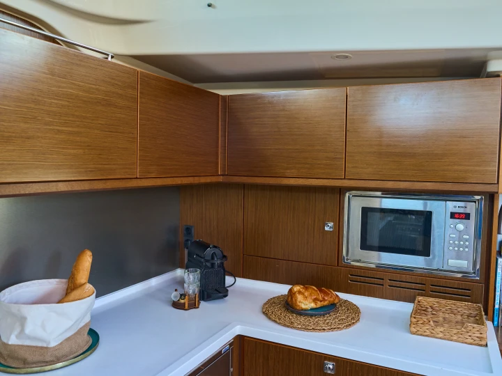 Bootverhuur Bavaria Bavaria C57 in Olbia via SamBoat