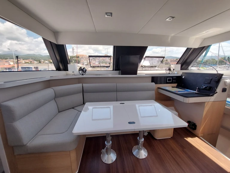 Bootverhuur Aventura aventura 34 in Biograd na Moru via SamBoat