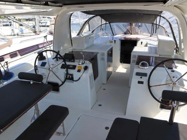 Verhuur Zeilboot in Álimos - Jeanneau Sun Loft 47