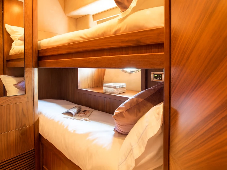 Huur Jacht met of zonder schipper Sunseeker in Mahón