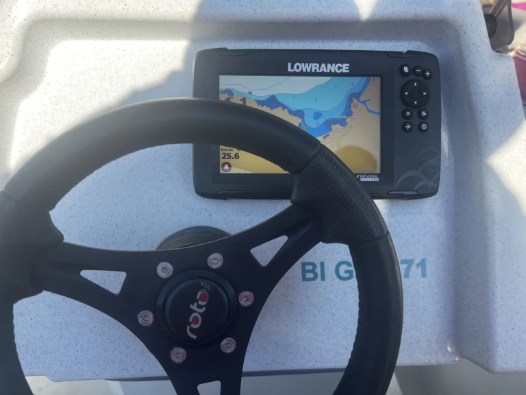 Verhuur Motorboot ROTO met vaarbewijs