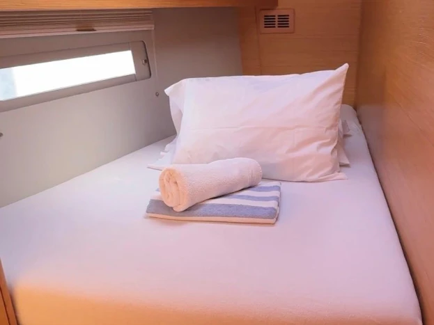 Bootverhuur Dufour Dufour 520 Grand Large in La Seyne-sur-Mer via SamBoat