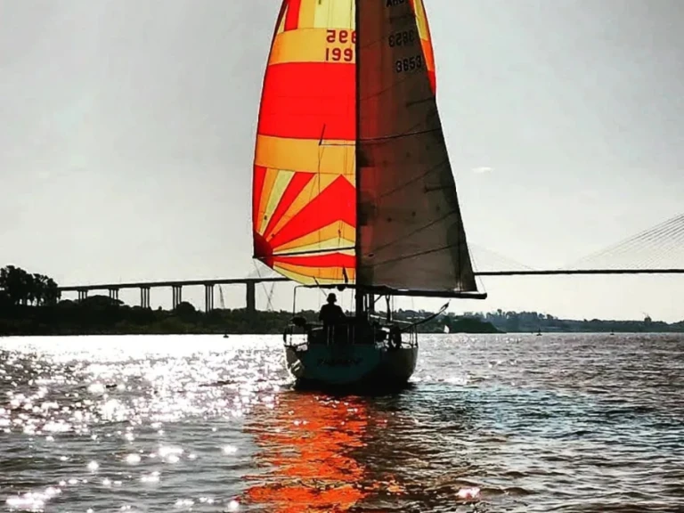 Verhuur Zeilboot Custom Made met vaarbewijs