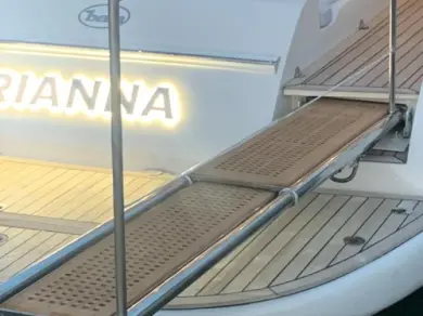 Huur een Baia Flash 48 in Castellammare di Stabia