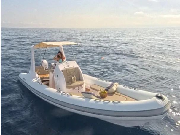 Antares Giglio 65 te huur van particulier of professional in Rapallo