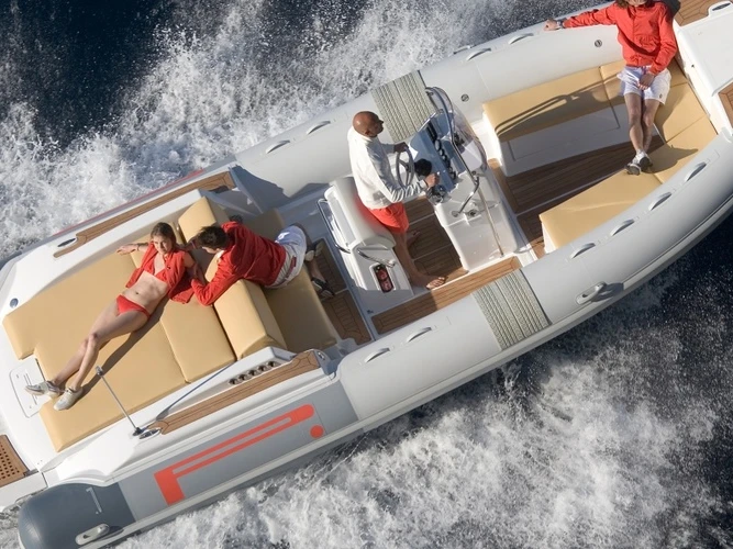 Verhuur RIB in Porto Rotondo - Pirelli 7.70