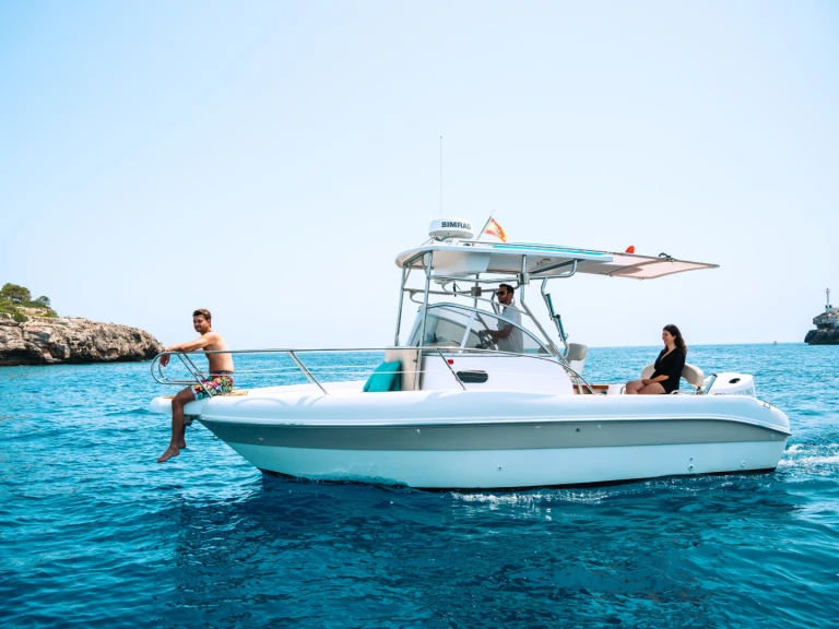 Huur een Capelli Cap 23 WA in Marina De Cala D'Or