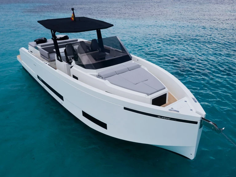 Huur een De Antonio 36 in Ibiza Town