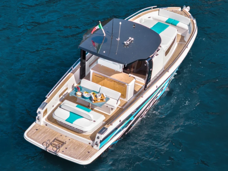 Motorboot te huur in Piano di Sorrento voor de beste prijs