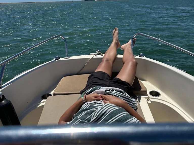 Bootverhuur Quicksilver Activ 505 Open in Olhão via SamBoat