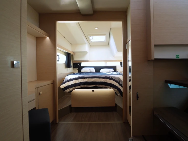 Fountaine Pajot Lucia 40 te huur van particulier of professional in Rangiroa