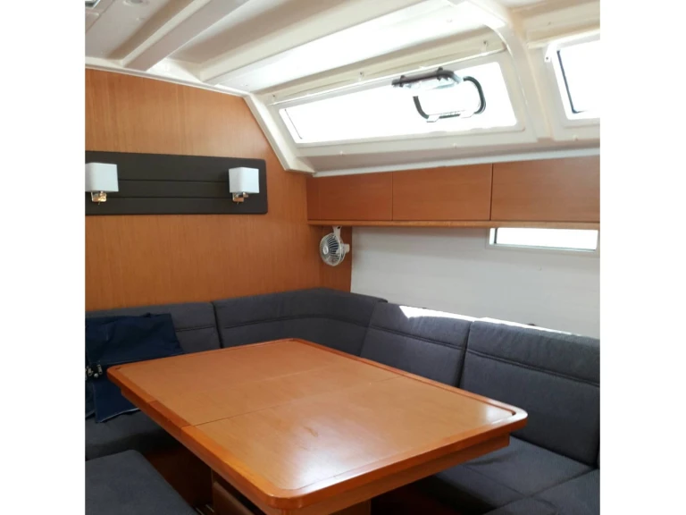 Zeilboot te huur in Lefkáda voor de beste prijs