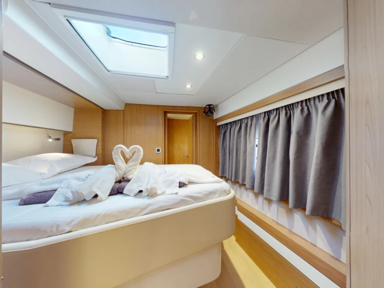 Bali Bali 5.4 te huur van particulier of professional in Lávrio