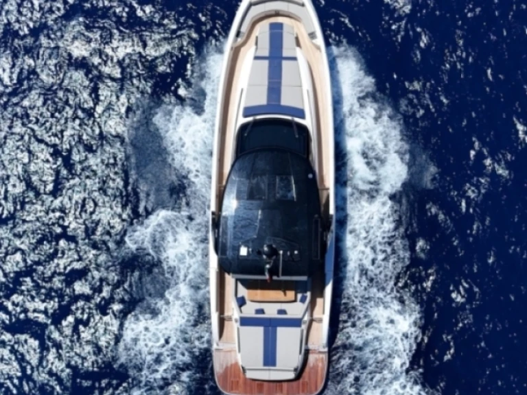 Huur Motorboot met of zonder schipper Cayman in Sorrento