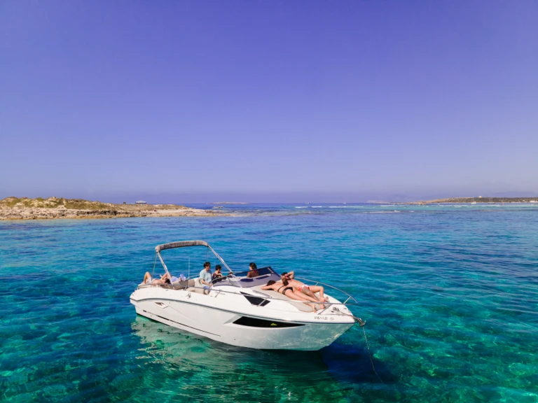Huur Motorboot met of zonder schipper Cranchi in Marina Botafoch