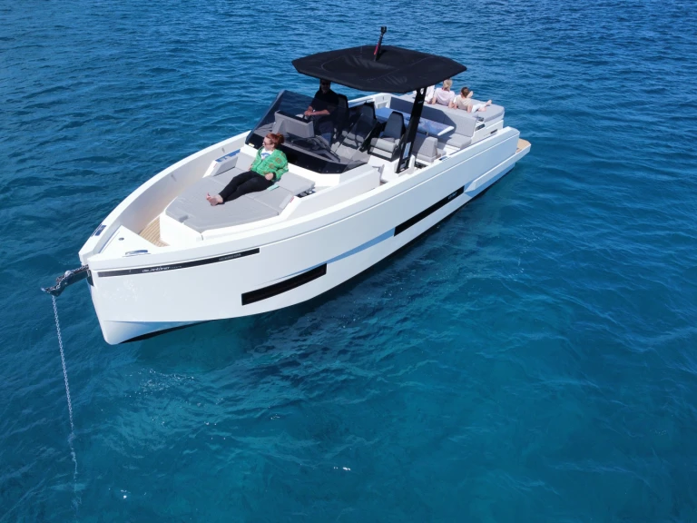 Jachthuur in Marina Botafoch - De Antonio D32 via SamBoat