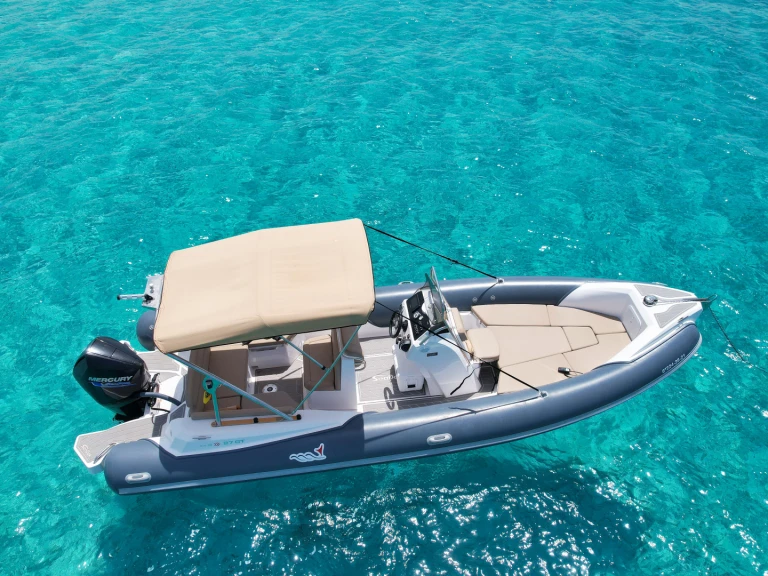 Huur een Zodiac Medline in Bormes-les-Mimosas