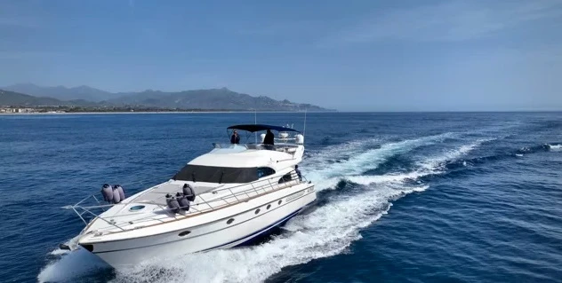 Huur Motorboot met of zonder schipper Fairline in Provincia di Messina