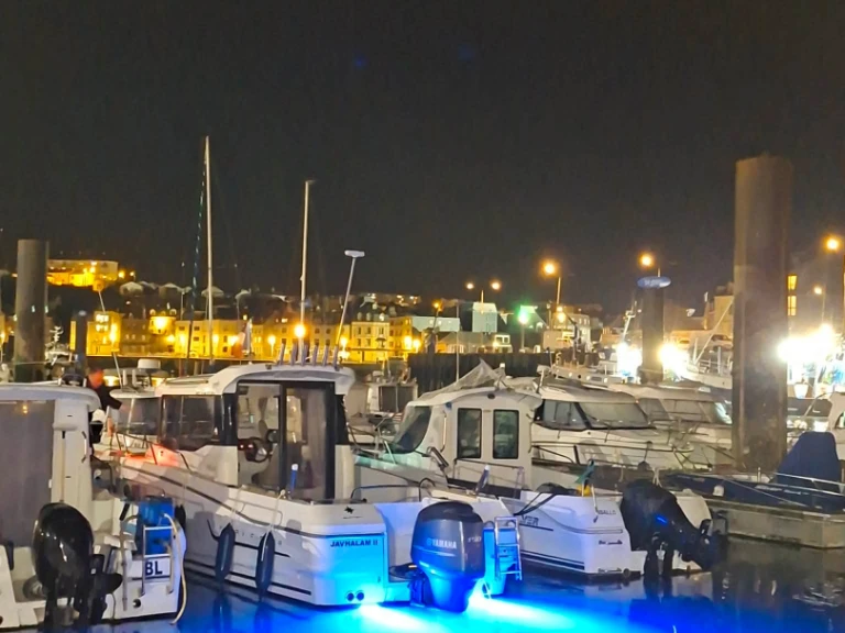 Jeanneau Merry Fisher 695 Marlin te huur van particulier of professional in Dieppe