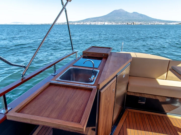 Bootverhuur Nautica Esposito Positano Open 32 in Sorrento via SamBoat