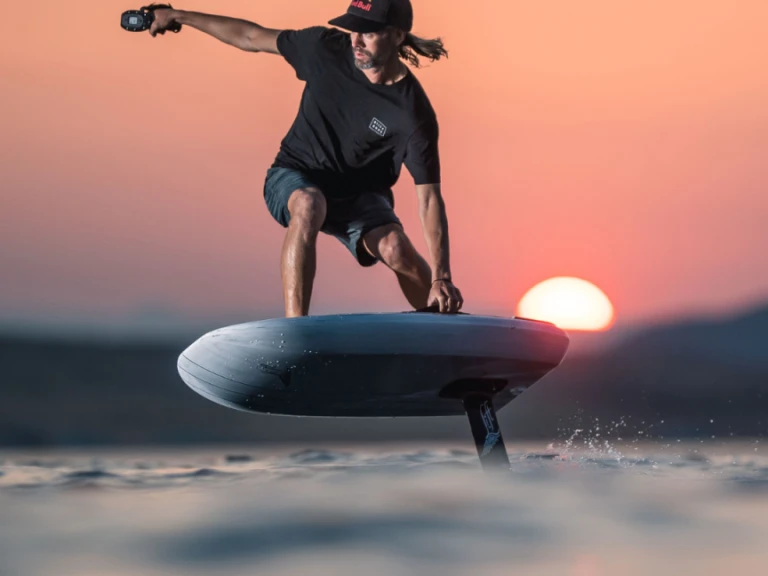 Verhuur Jacht Ferretti met vaarbewijs