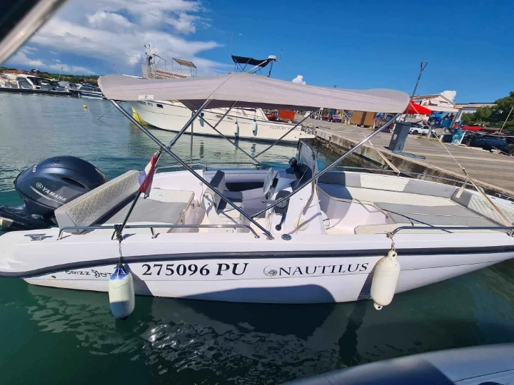 Huur Motorboot met of zonder schipper Orizzonti in Medulin