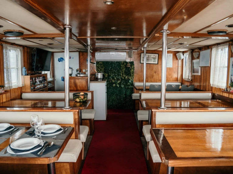 Verhuur Motorboot Betina met vaarbewijs