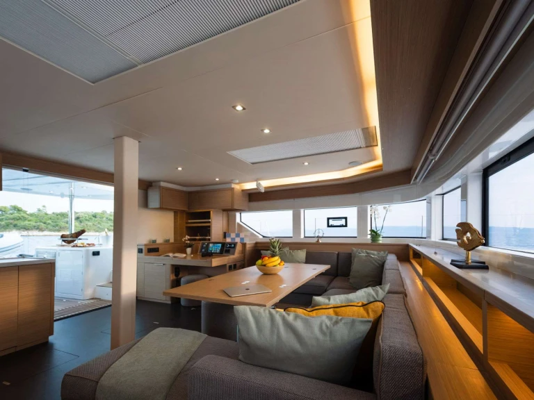 Verhuur Jacht Lagoon met vaarbewijs