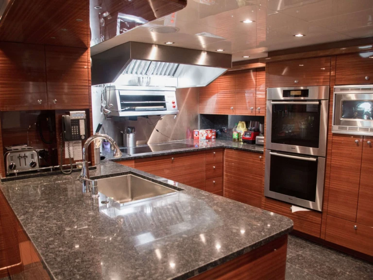 Bootverhuur Bahama's goedkoop ASPEN ALTERNATIVE