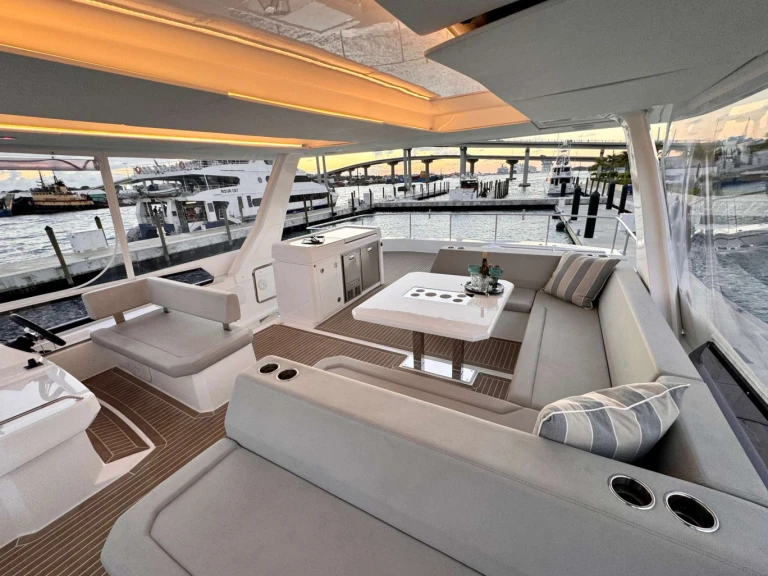 Huur een Leopard Bru Sea in Nassau