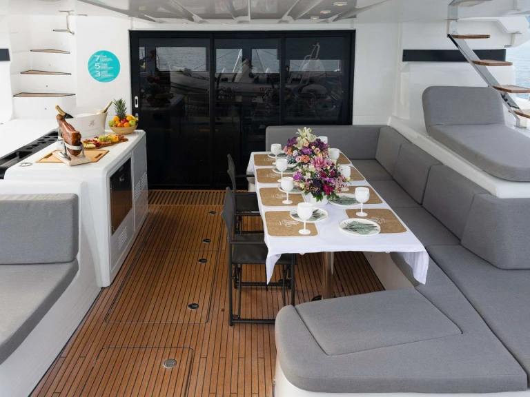 Bootverhuur Lagoon LADY M in Trogir via SamBoat