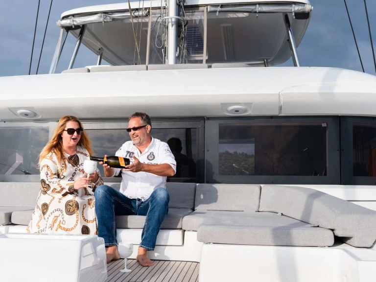 Verhuur Jacht Lagoon met vaarbewijs